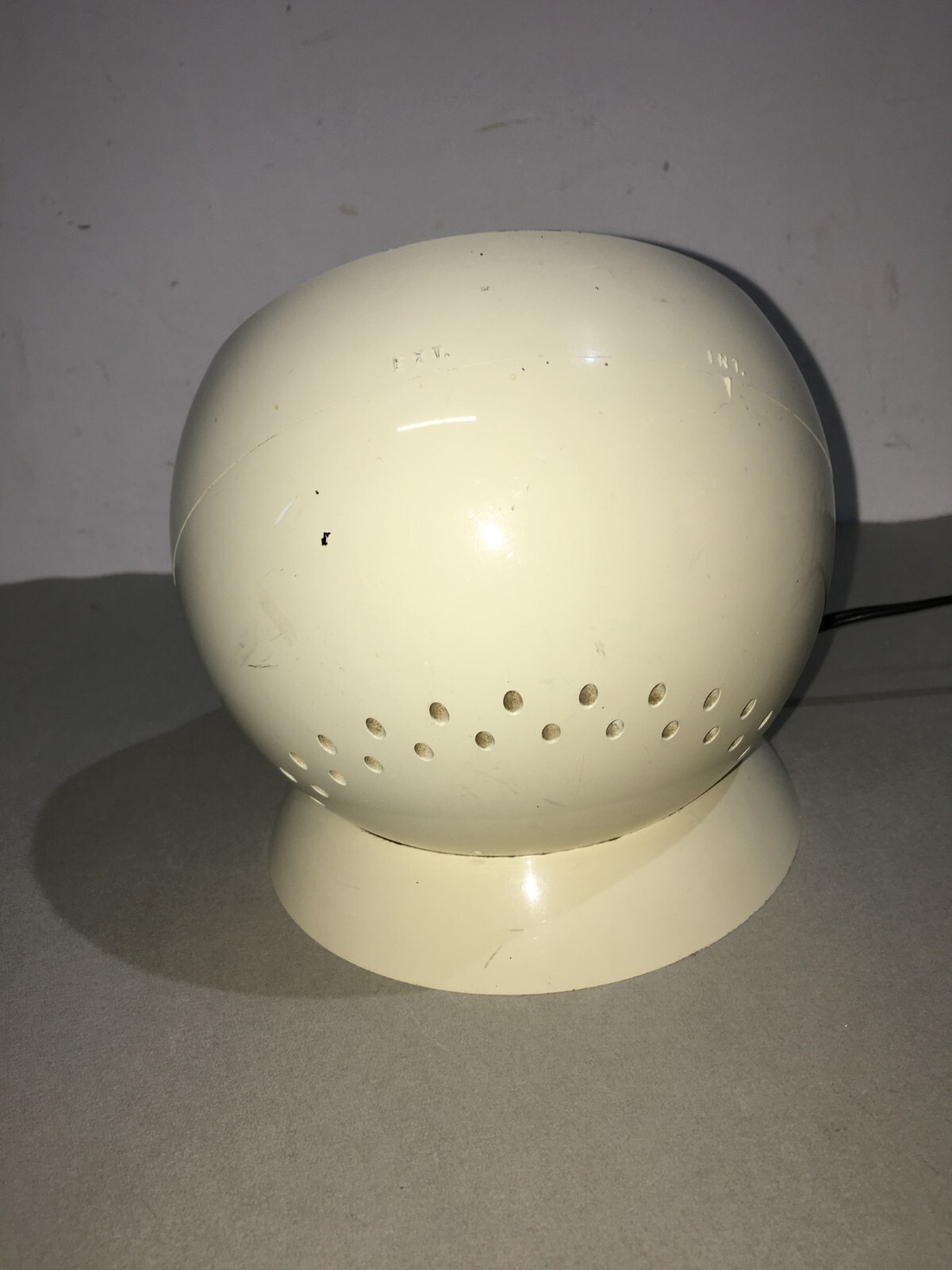Radio Lesa Space Ball, Design Space Age Anni '70