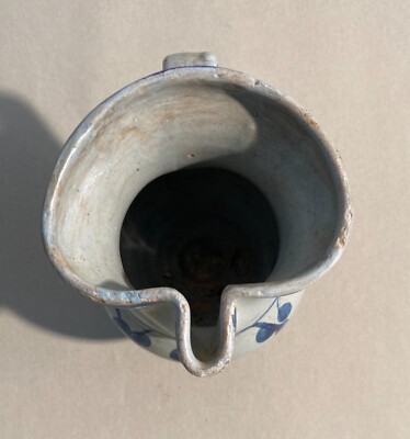 Ceramica Popolare Abruzzese. Antico Boccale Da Vino Per La Tavola E La Cucina