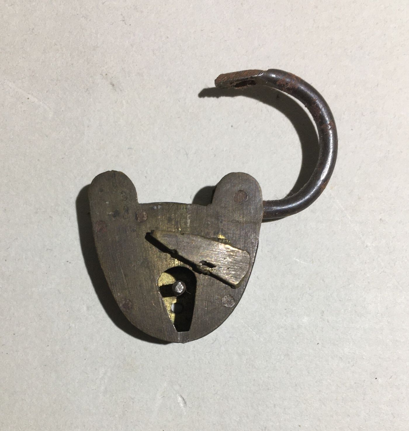 Lucchetto Da Collezione Modellato A Forma Di Cuore Di Piccole Dimensioni