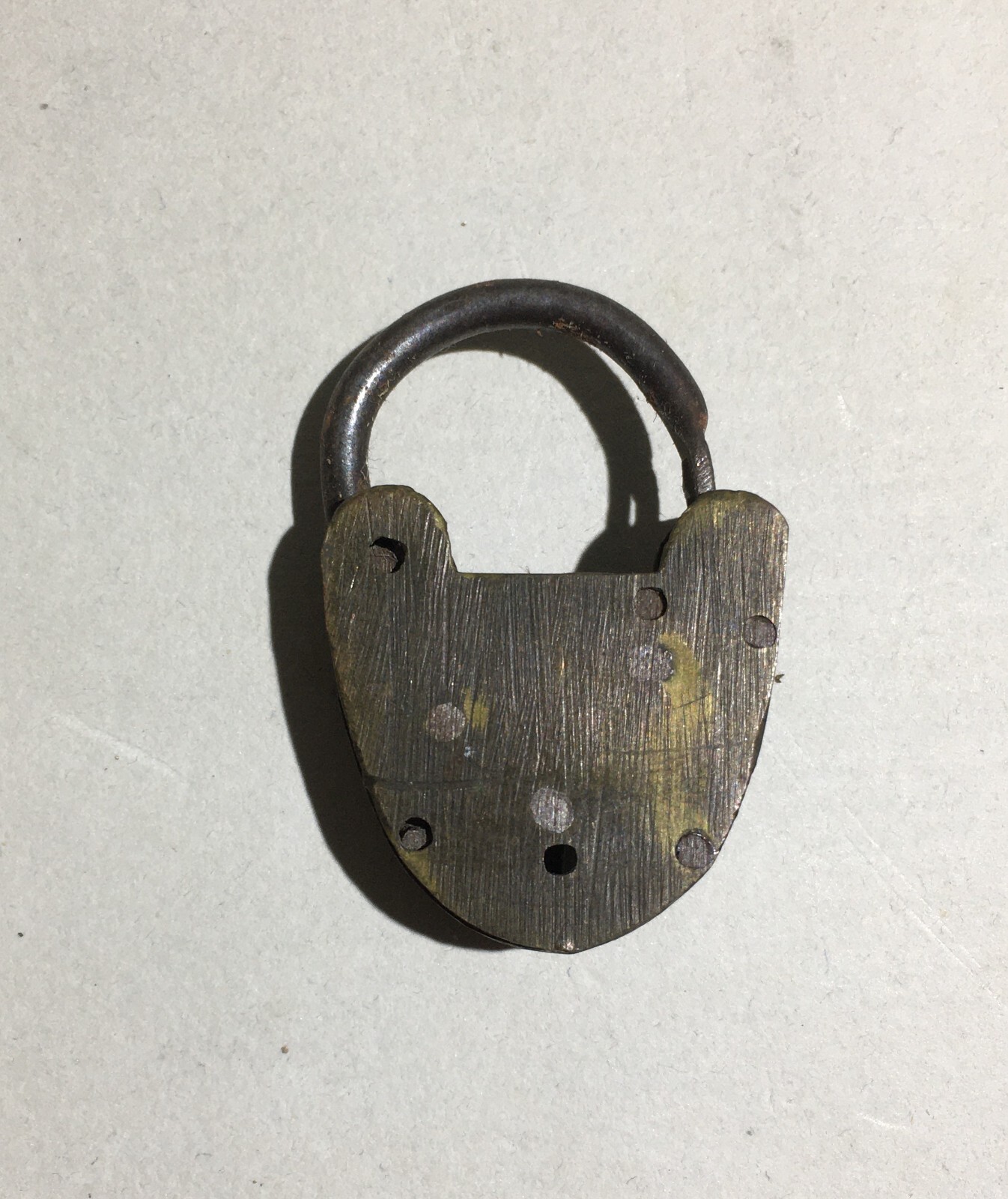 Lucchetto Da Collezione Modellato A Forma Di Cuore Di Piccole Dimensioni