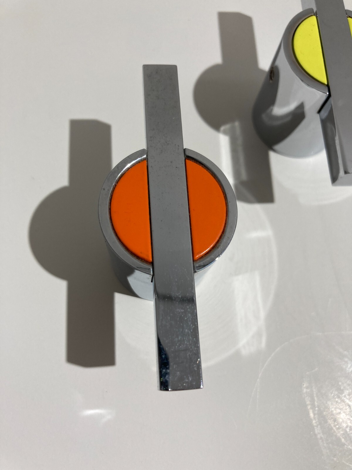 Modernariato, Design: Supporti Per Abiti O Asciugamani Decorativi