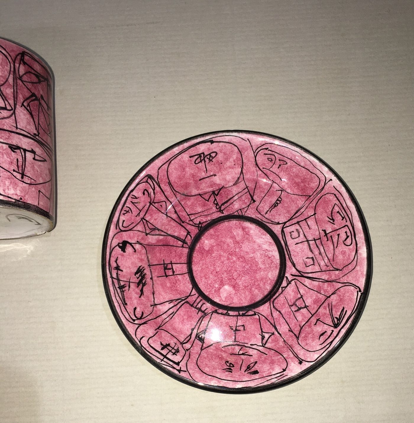 Arte Ceramica: Tazzina Con Piattino, Decori Umoristici, Chiusi, Bai, Metà '900