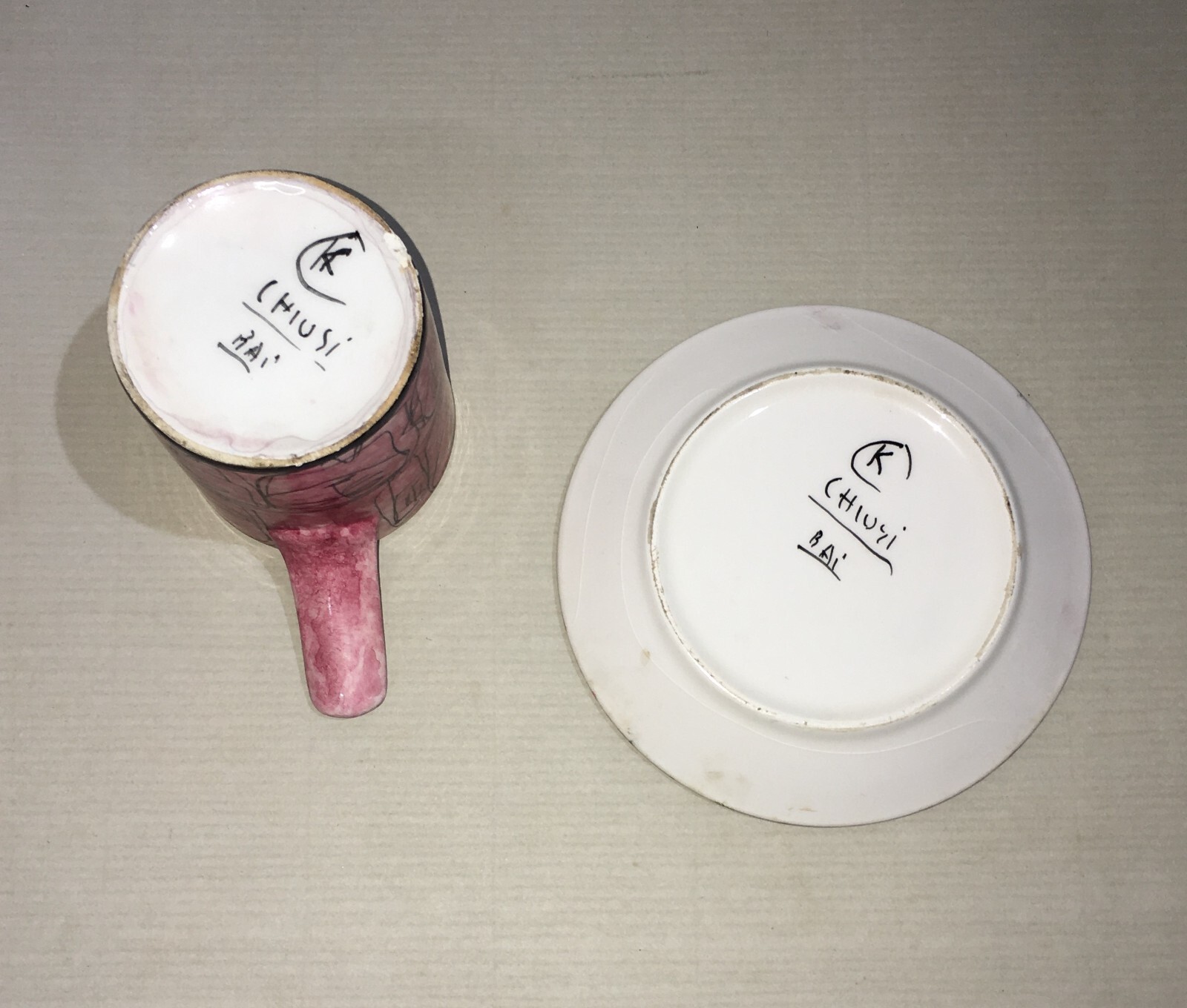 Arte Ceramica: Tazzina Con Piattino, Decori Umoristici, Chiusi, Bai, Metà '900