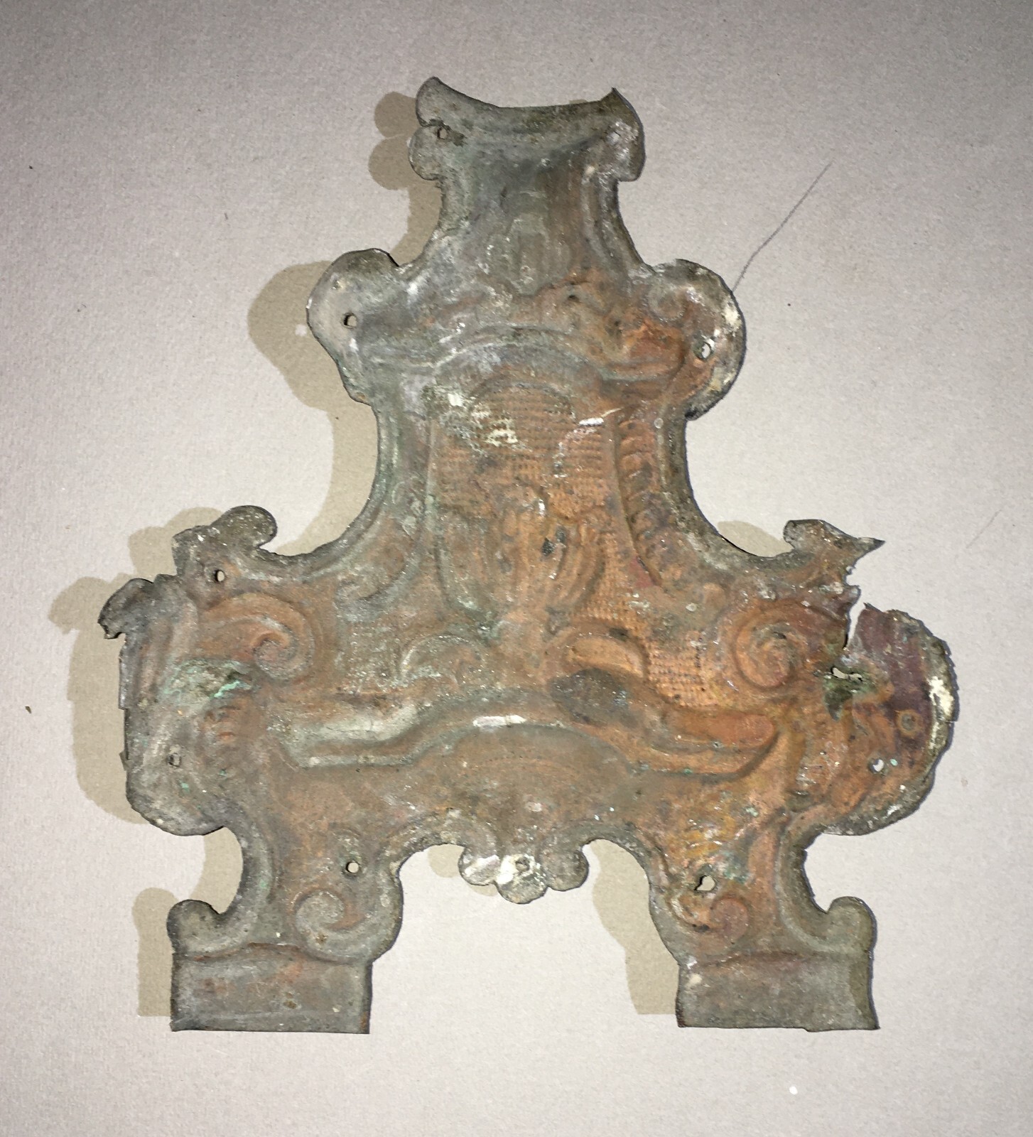 Decorativo E Artistico Sbalzo   Applicazione Da Collezione In Metallo