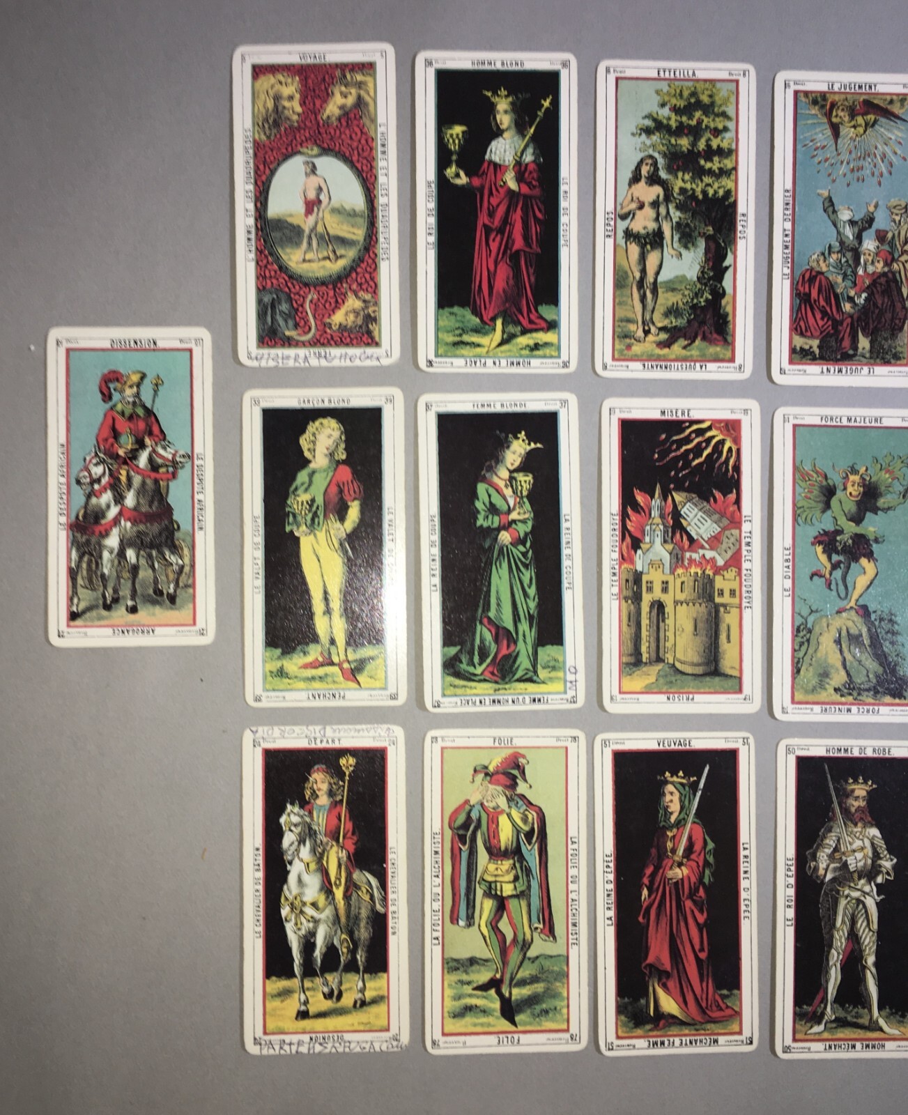 Carte Da Gioco Artistiche, Tarocchi Ed Esoterismo