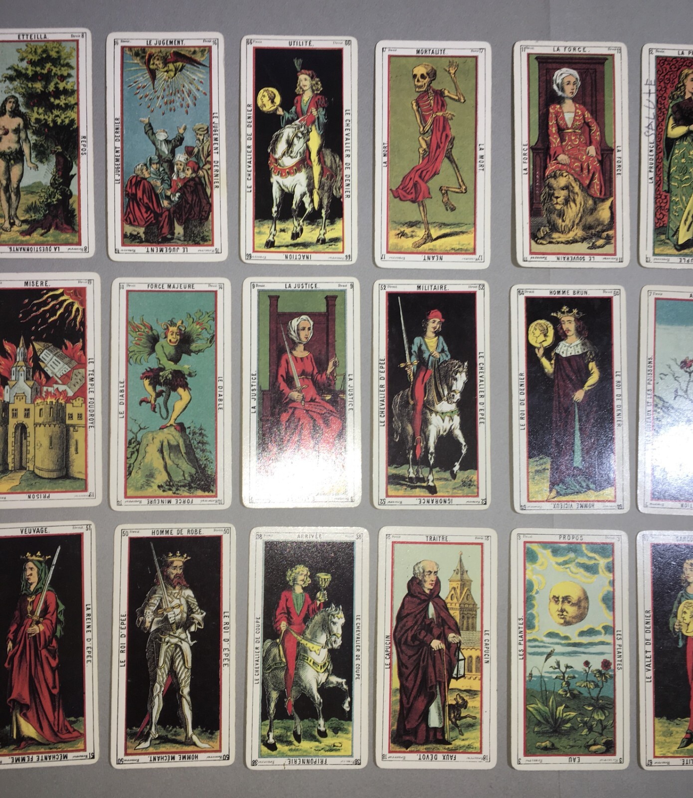 Carte Da Gioco Artistiche, Tarocchi Ed Esoterismo