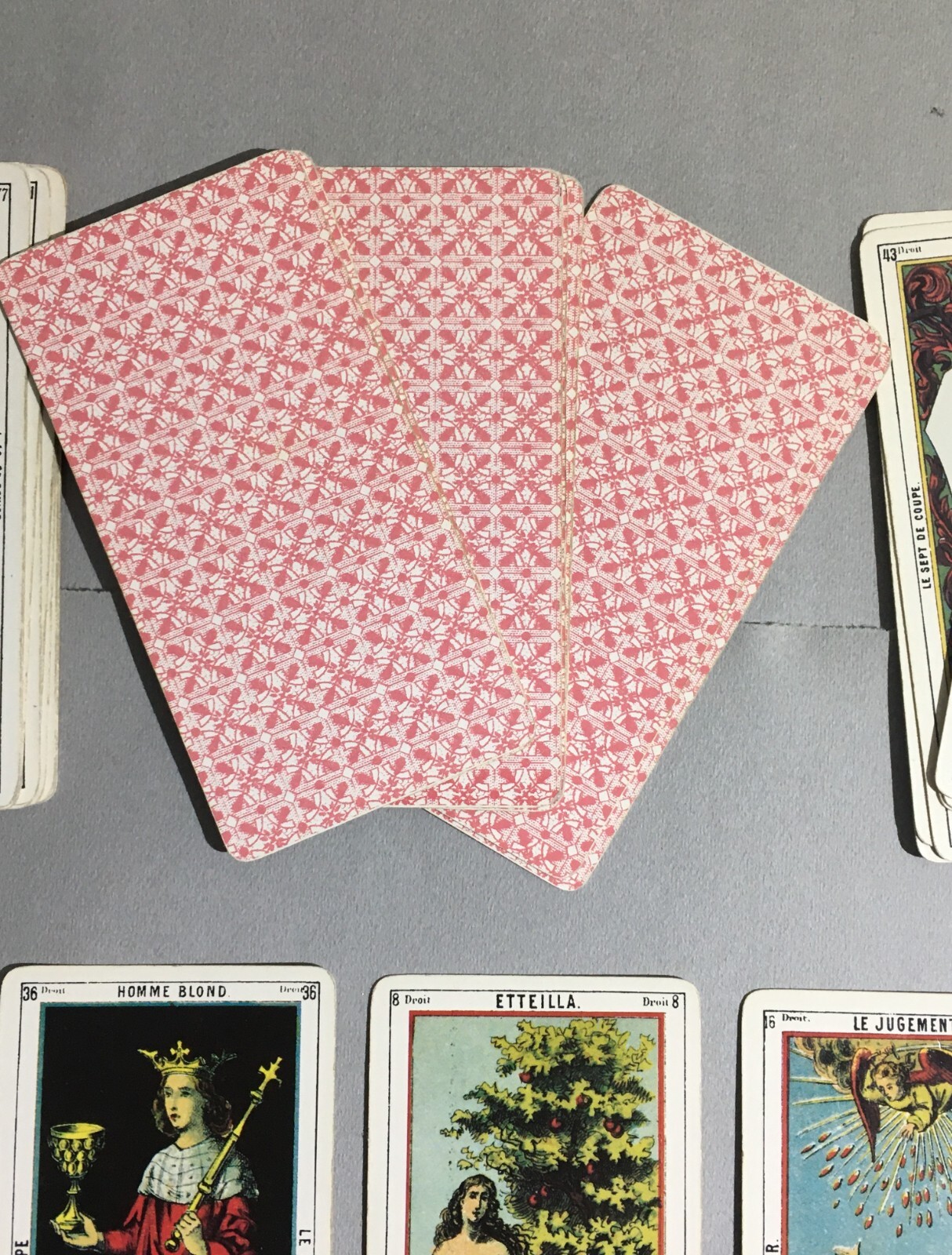 Carte Da Gioco Artistiche, Tarocchi Ed Esoterismo