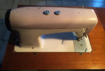 Macchina Da Cucire Salmoiraghi 133 In Mobile Di Design, Anni '50 '60