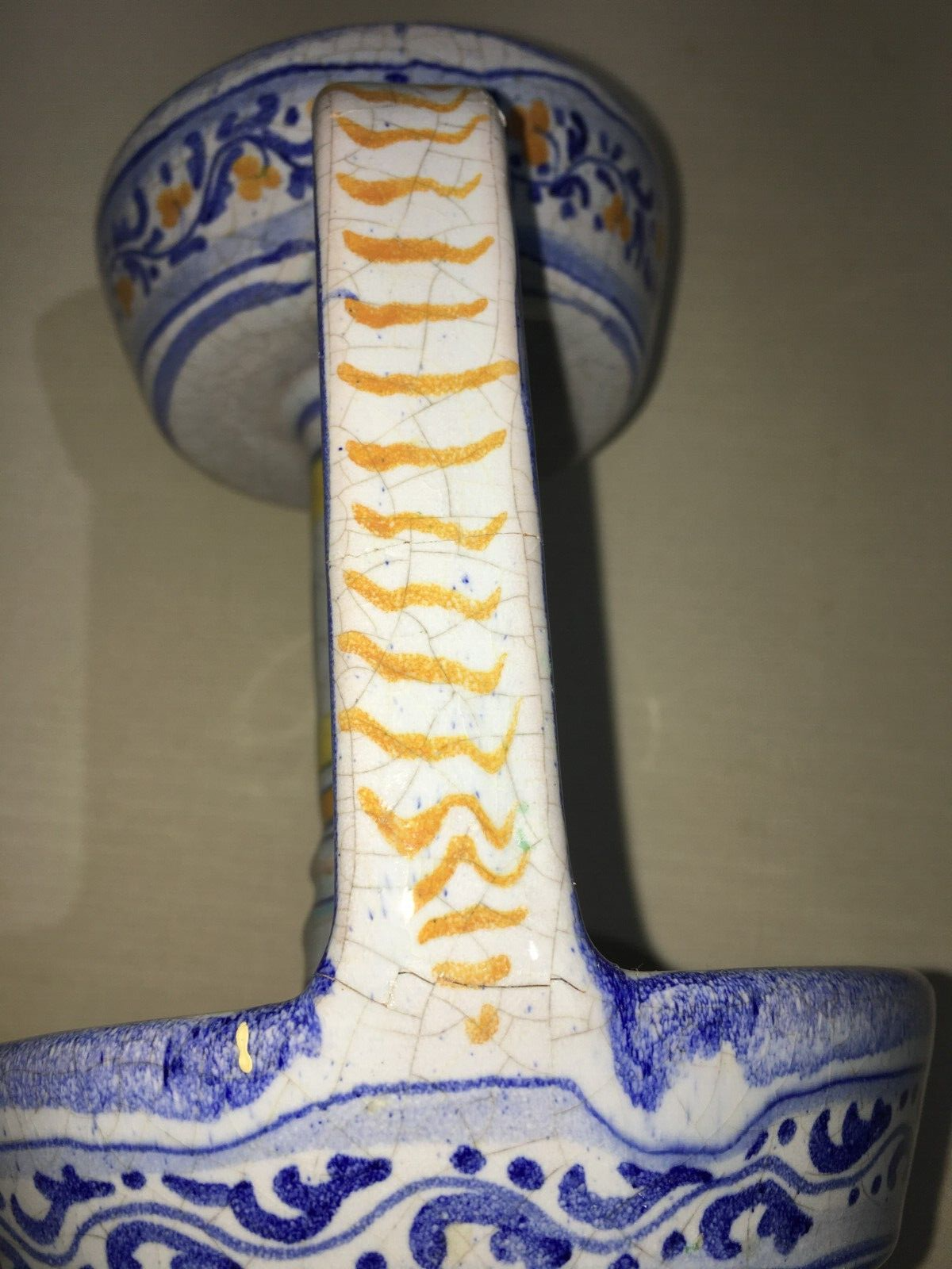Marche, Urbino: Soprammobile Decorativo, Bugia Porta Candela In Ceramica Policroma