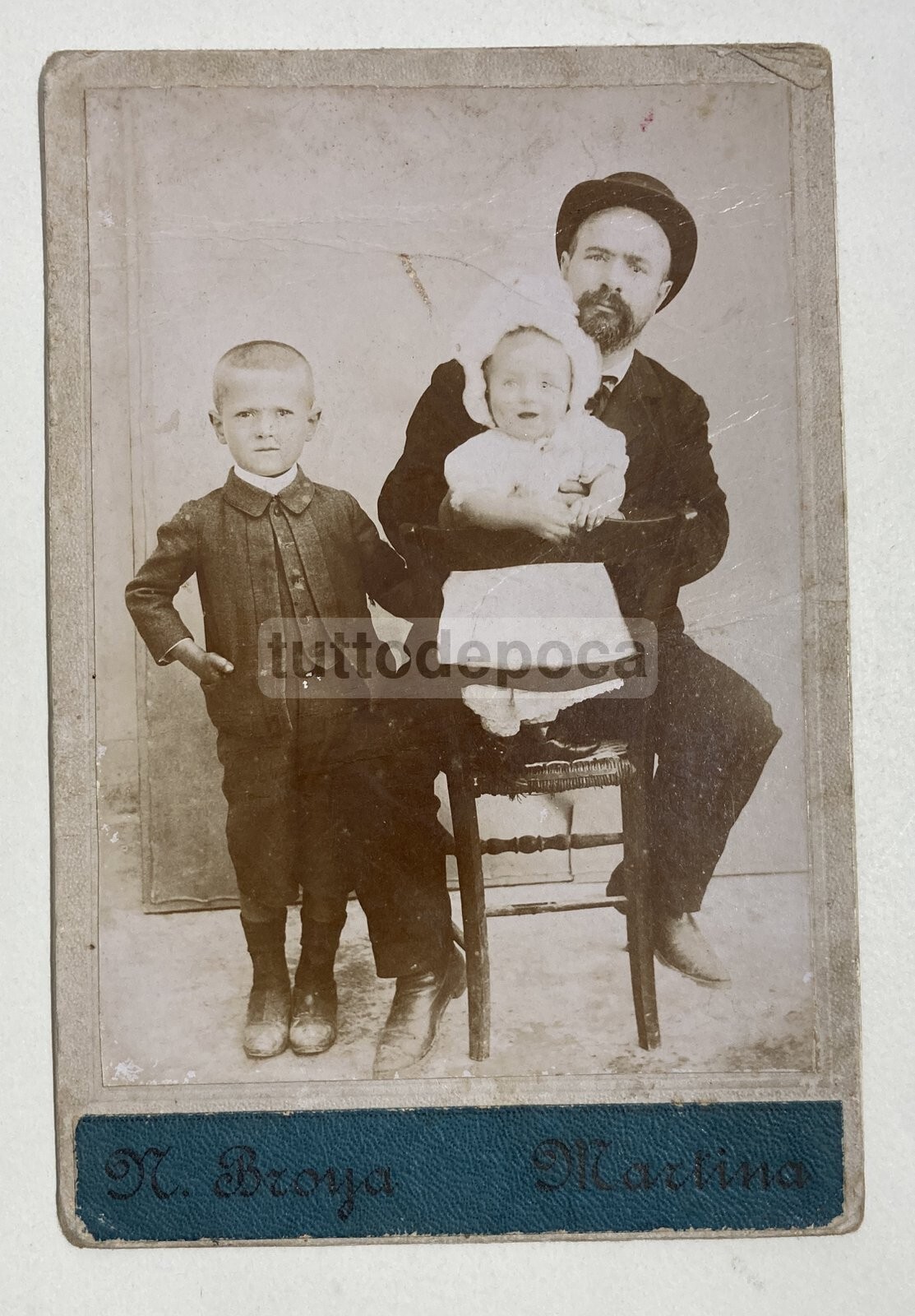 Fotografia Antica, Ritratto Di Famiglia A Martina Franca, Studio Nicola Broia