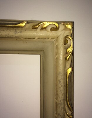Cornice d'Epoca Con Decorazioni In Rilievo E Laccatura Fiorentina, 1920 1940