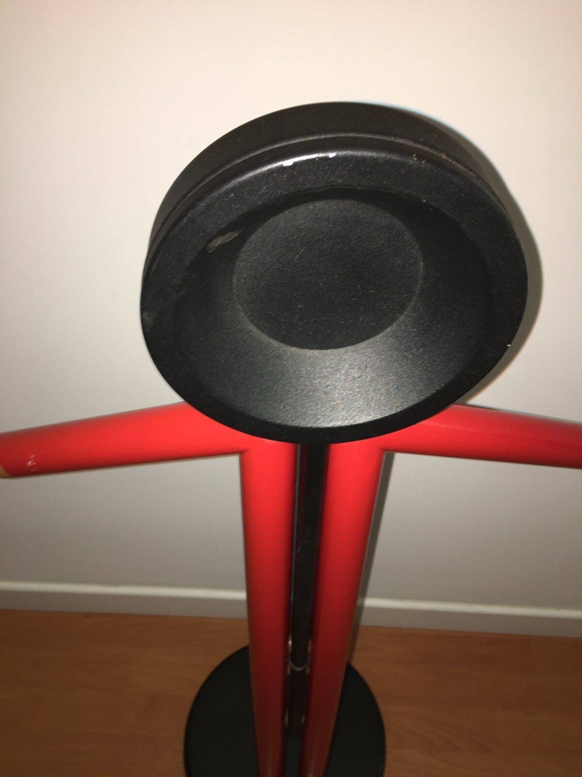 Complemento d'Arredo Di Design: Appendiabiti Stilizzato Marcato Airon