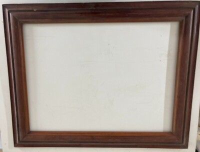 Cornice Antica In Legno Con Fascia Modellata E Stilizzata
