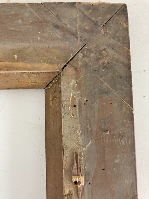 Cornice Antica In Legno Con Fascia Modellata E Stilizzata