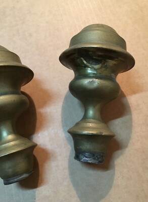 Coppia Di Pomoli Antichi In Ottone Della Metà Dell'Ottocento