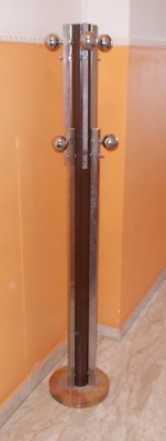Modernariato: Piantana Porta Abiti Decorativa In Metallo Laccato E Cromato