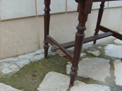 Tavolino Decorativo Smontabile In Legno