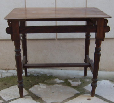 Tavolino Decorativo Smontabile In Legno