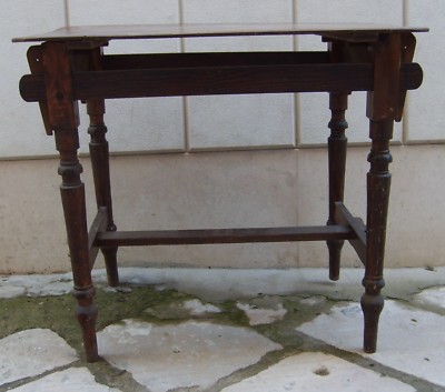 Tavolino Decorativo Smontabile In Legno
