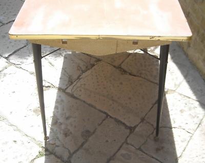 Modernariato E Design: Tavolo Da Arredamento Anni '50 '60