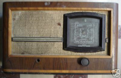 Radio d'Epoca In Legno Da Restaurare (Anni '40)