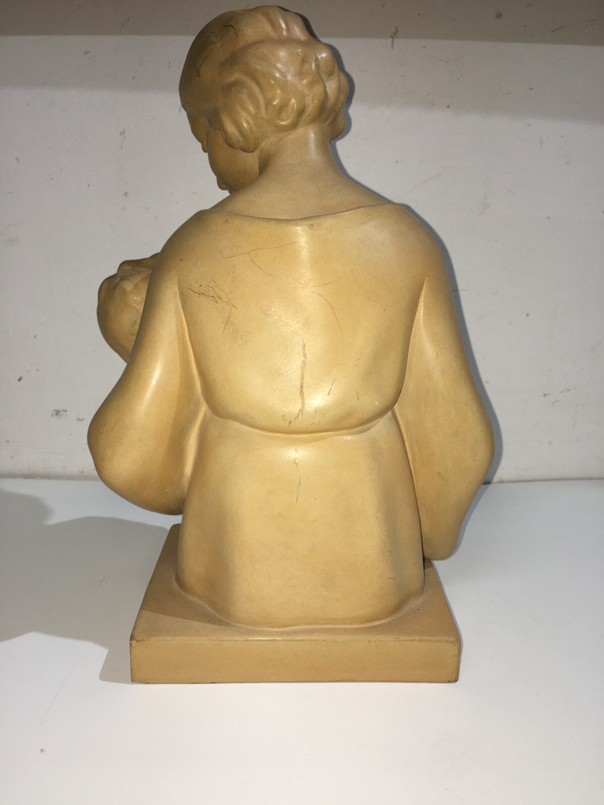 Scultura In Ceramica Zaccagnini Per Nestlé, Maternità (Alma Mater)