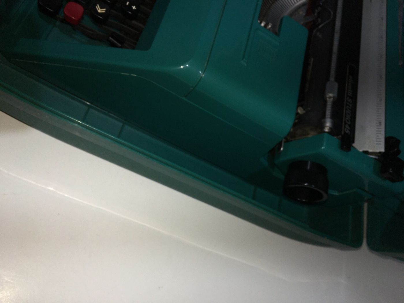 Macchina Da Scrivere Olivetti Studio 45, Design Ettore Sottsass E Hans Von Klier