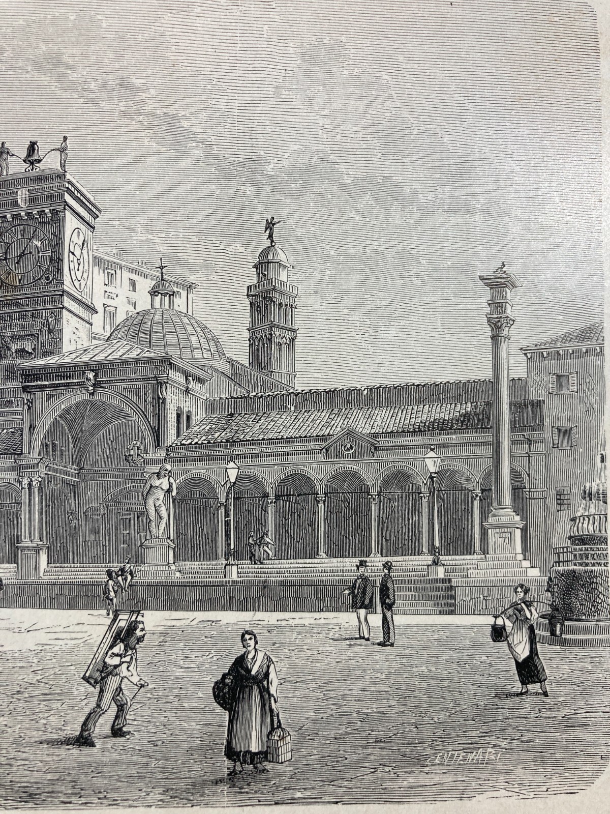 Udine: Piazza Contarena, Architettura Del Loggiato In Una Veduta Animata d'Epoca