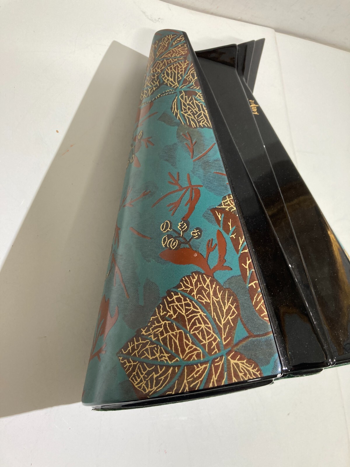 Vaso In Ceramica Carpiè Con Decoro Policromo