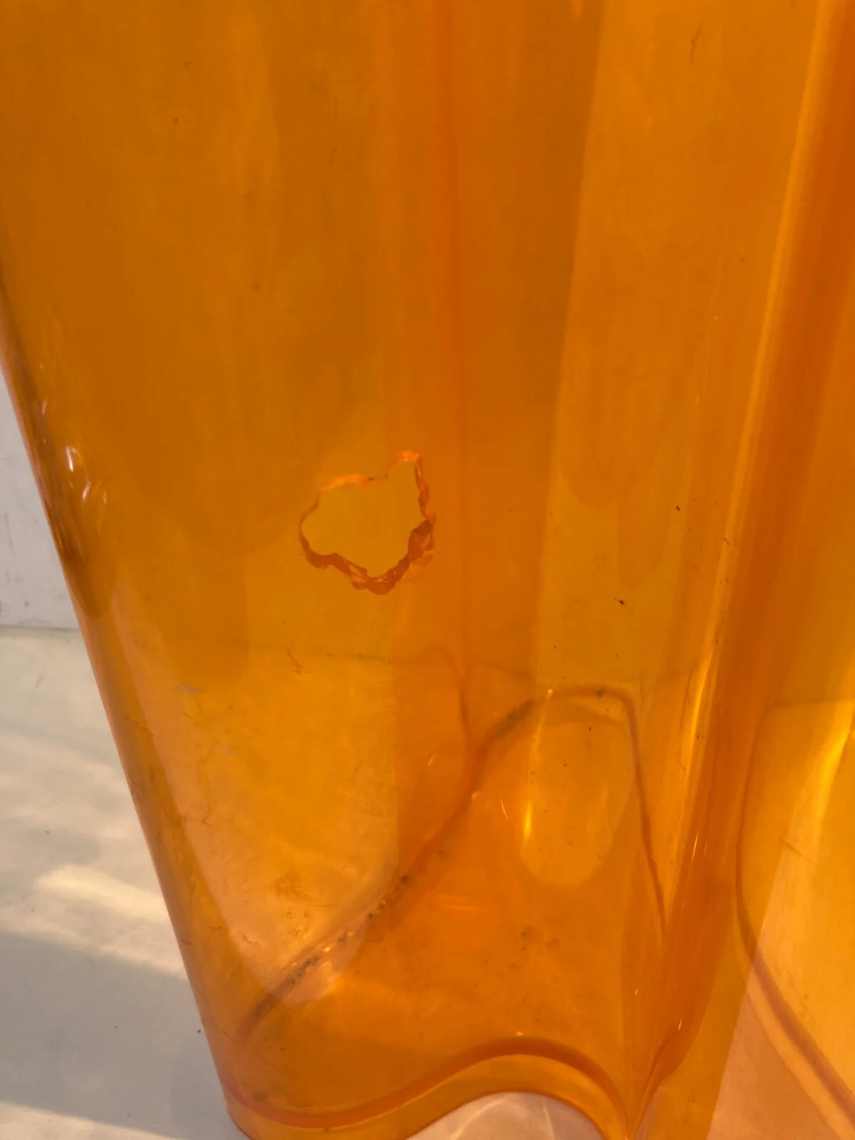 Vaso Portaombrelli Guzzini in Plastica, Design Stilizzato