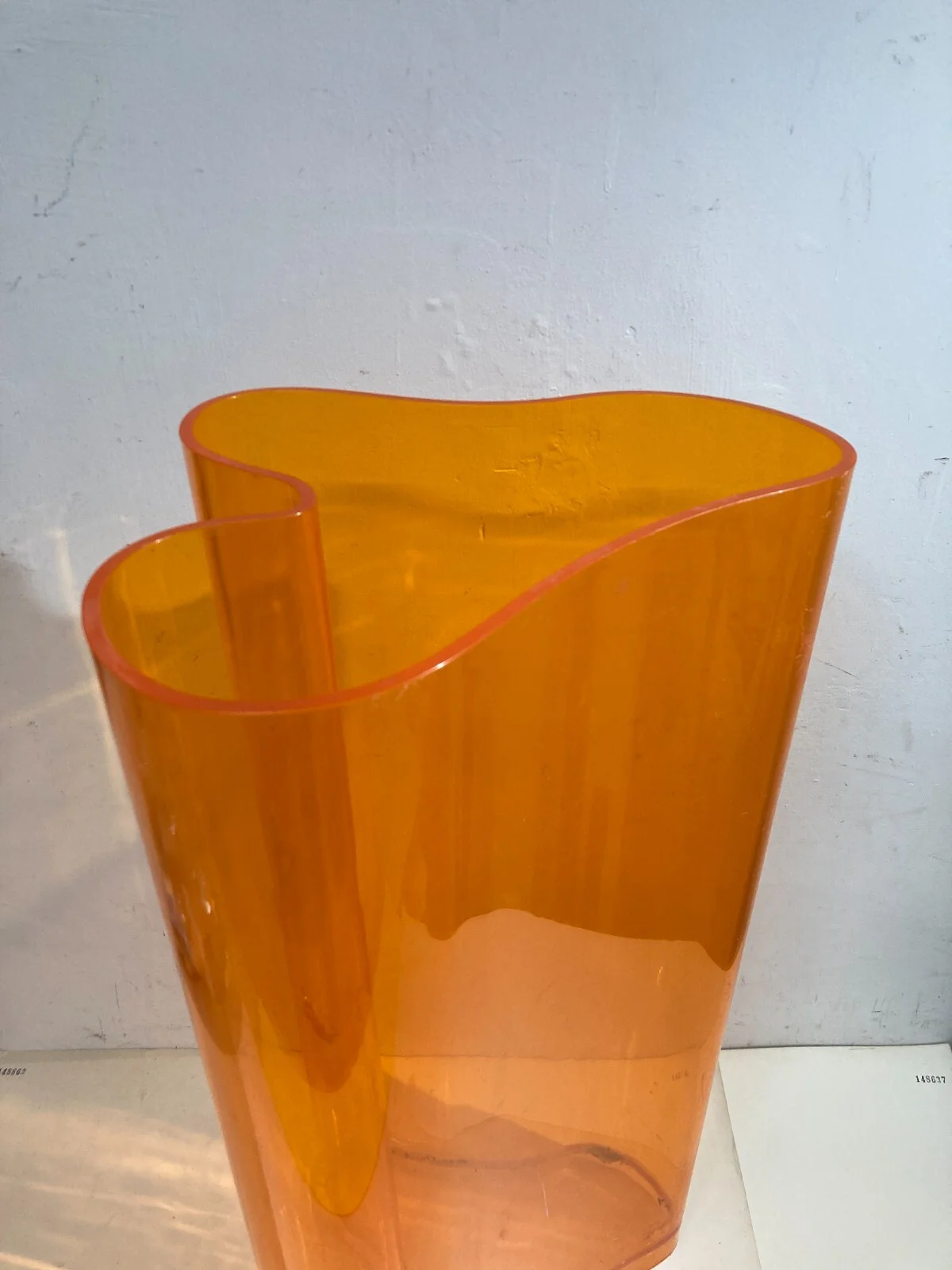Vaso Portaombrelli Guzzini in Plastica, Design Stilizzato