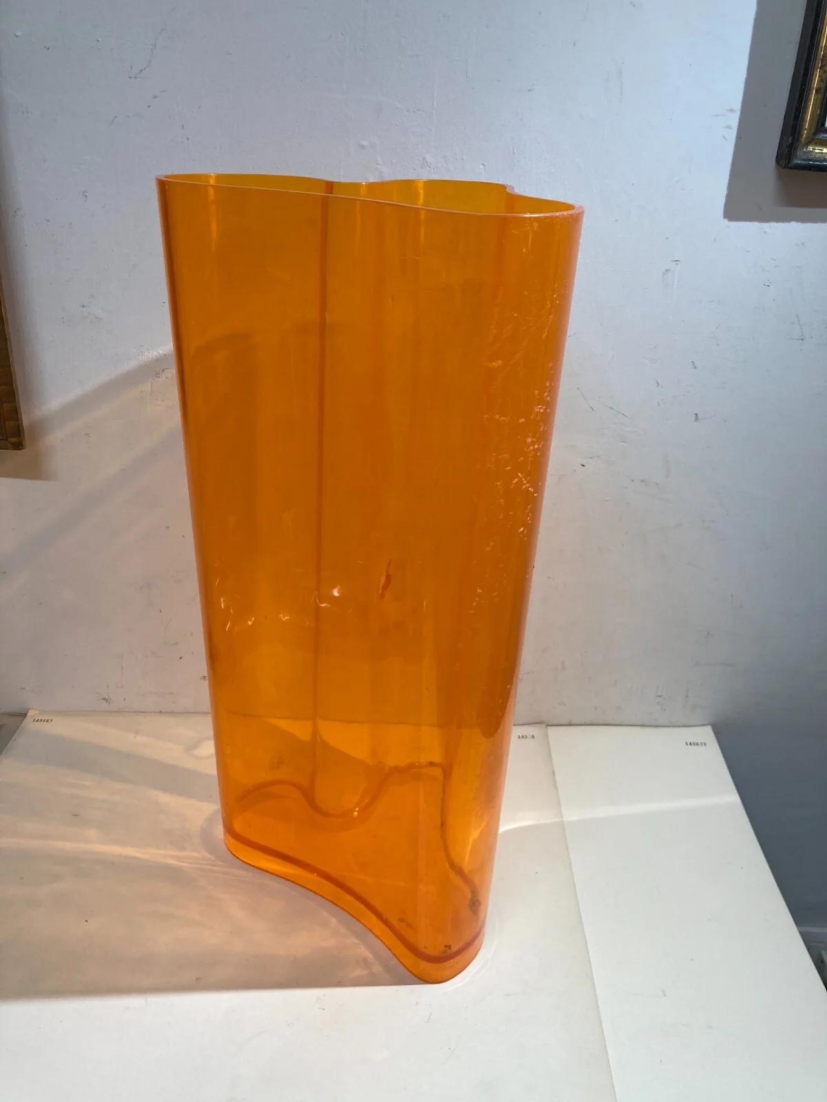 Vaso Portaombrelli Guzzini in Plastica, Design Stilizzato
