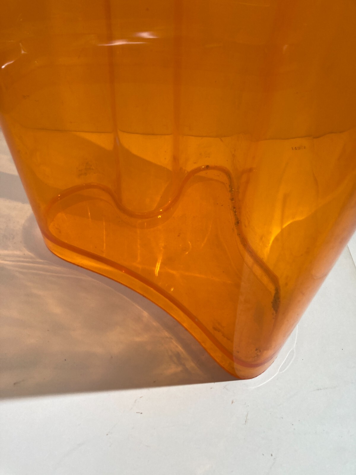 Vaso Portaombrelli Guzzini In Plastica, Design Stilizzato
