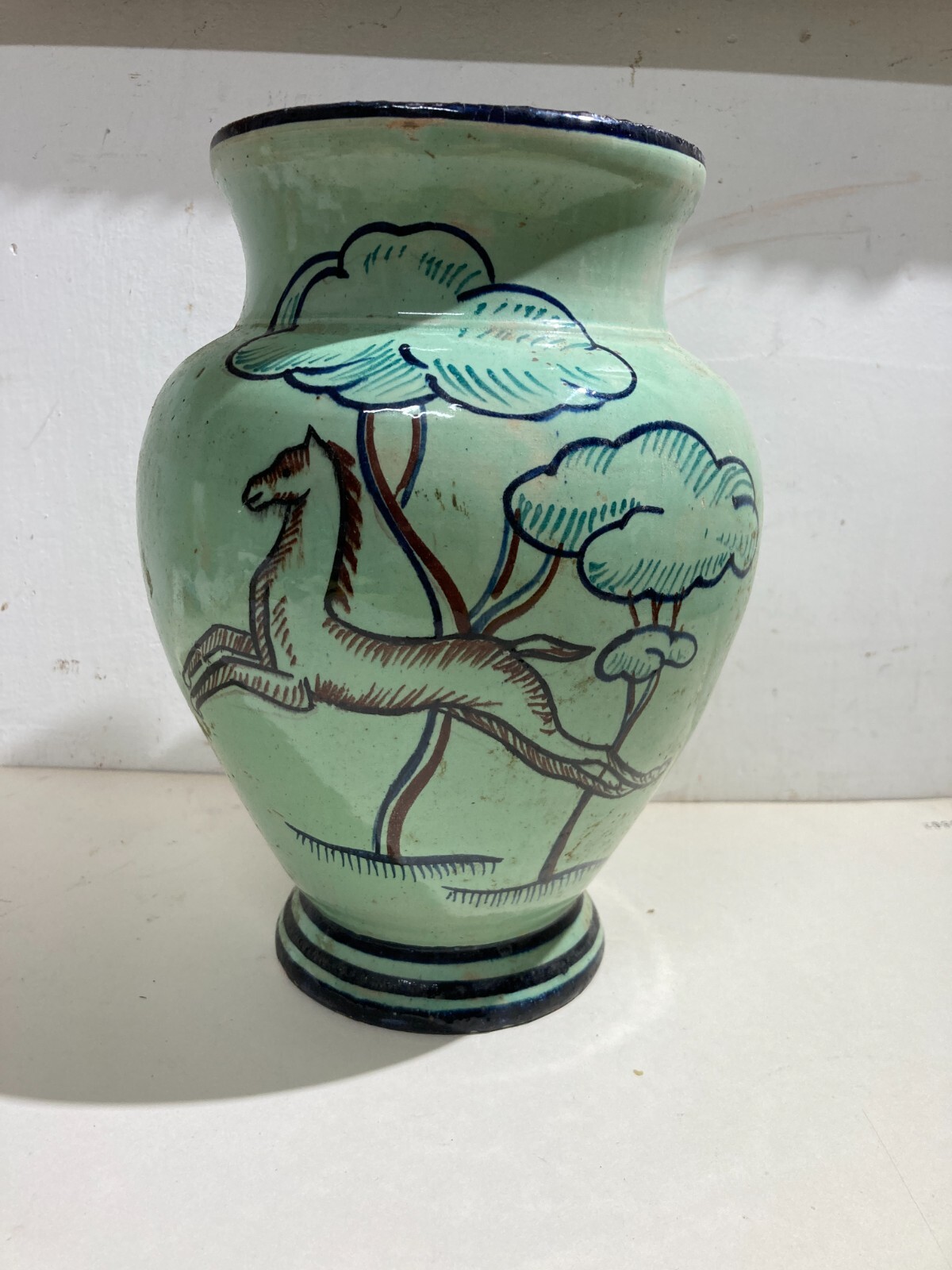 Vaso In Ceramica Decorativa Del '900, Stile Giò Ponti Con Cavalli