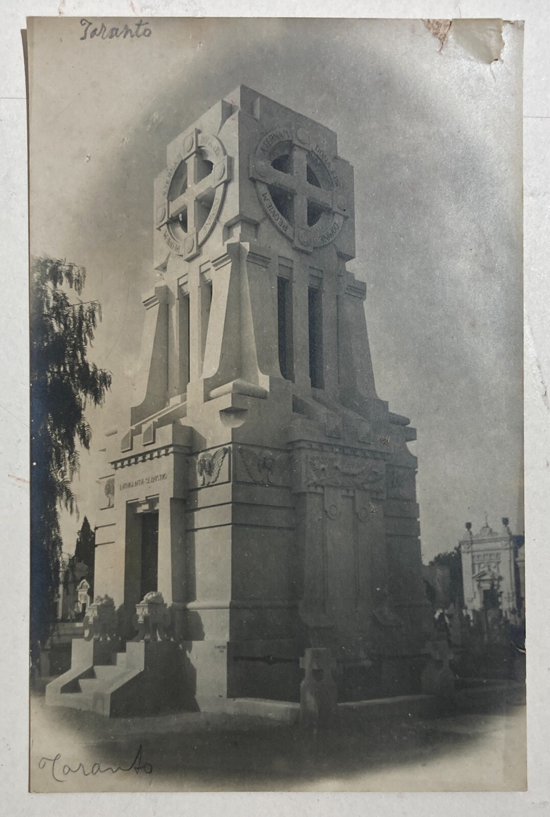 Puglia, Taranto, Architettura Funeraria, Antico Monumento, Coppia Di Fotografie