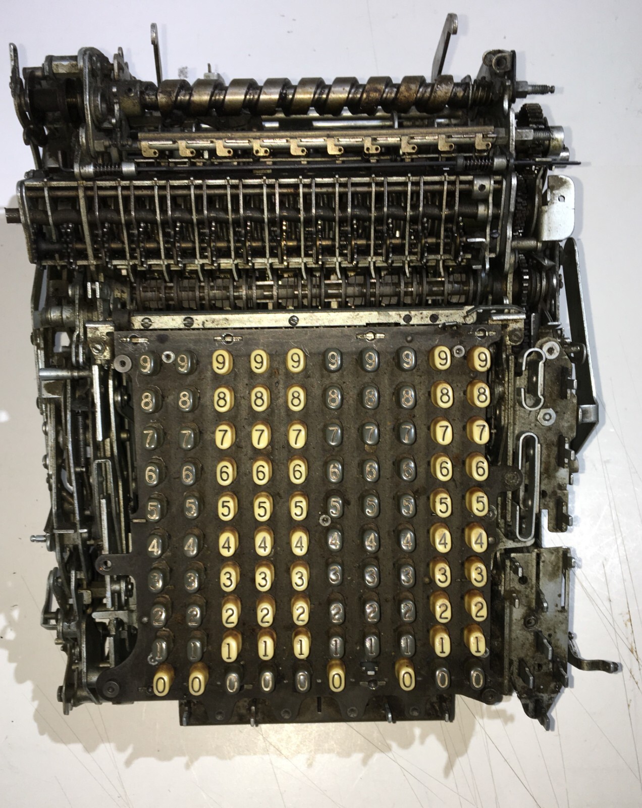 Tecnologia, Scrittura, Matematica: Calcolatrice Artistica E Scultura Tecnologica