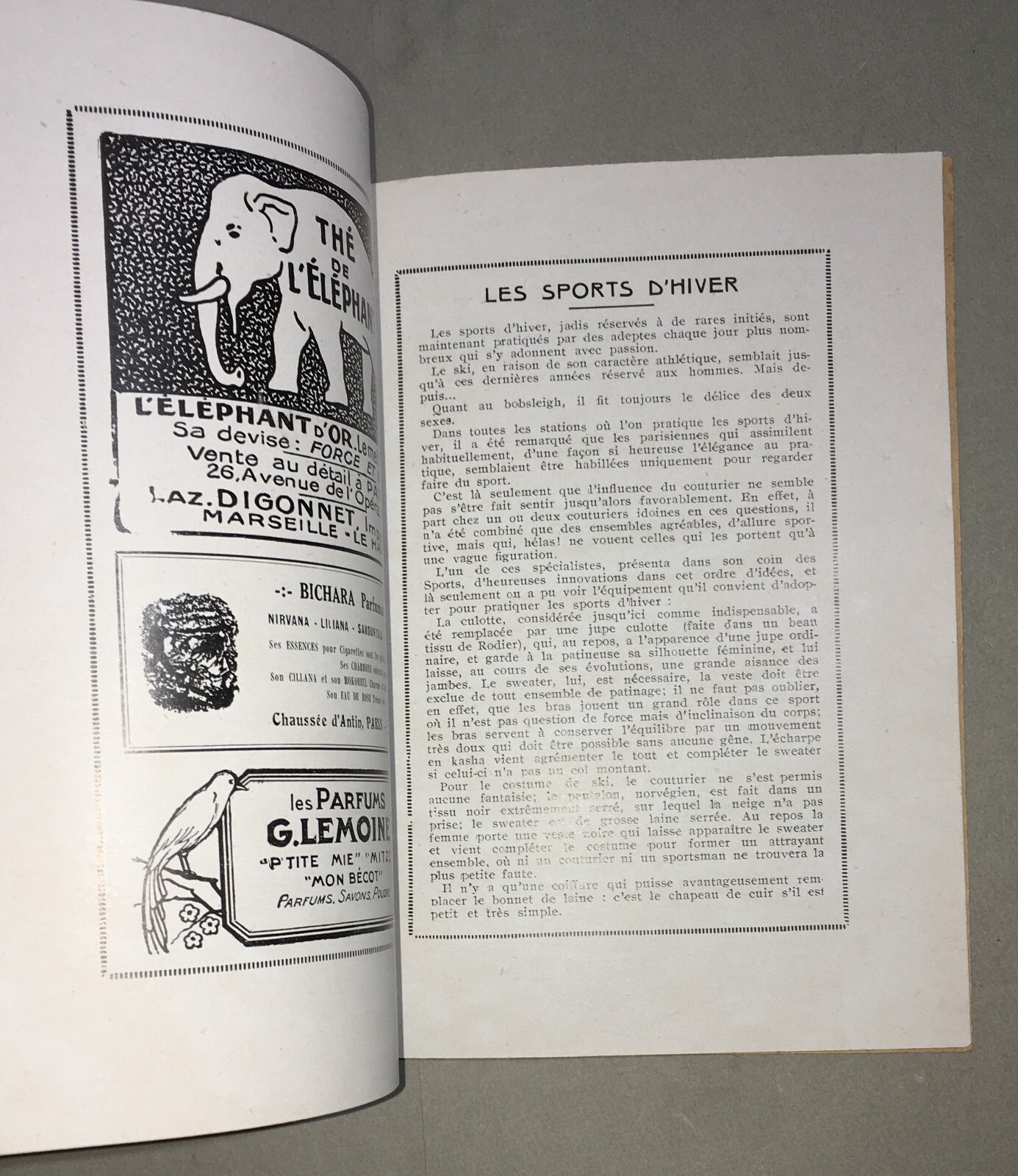 Teatro In Francia: Libretto Dell'Athénée Con Copertina Di Paul Heuzé