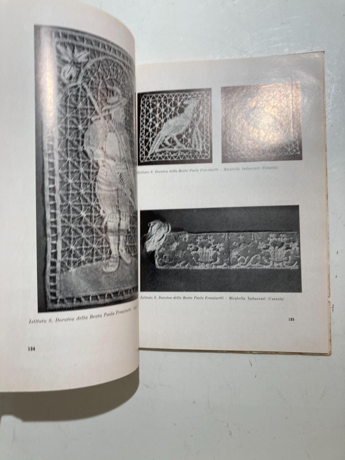 Arte E Artigianato Artistico: Vetri, Tessuti, Ricami, Ceramiche, Sculture Cataloghi Mostra 1951
