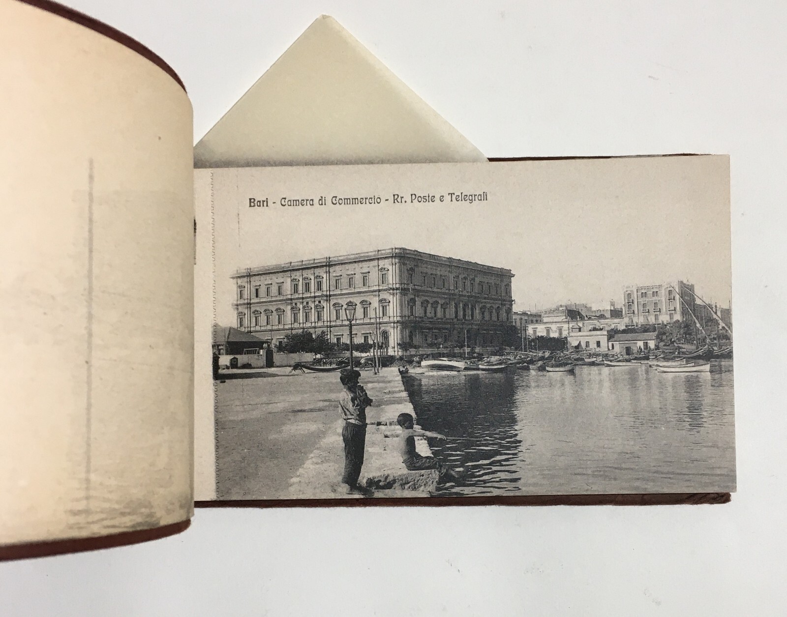 Puglia, Bari: Raccolta Di Vedute d'Epoca (12 Cartoline)
