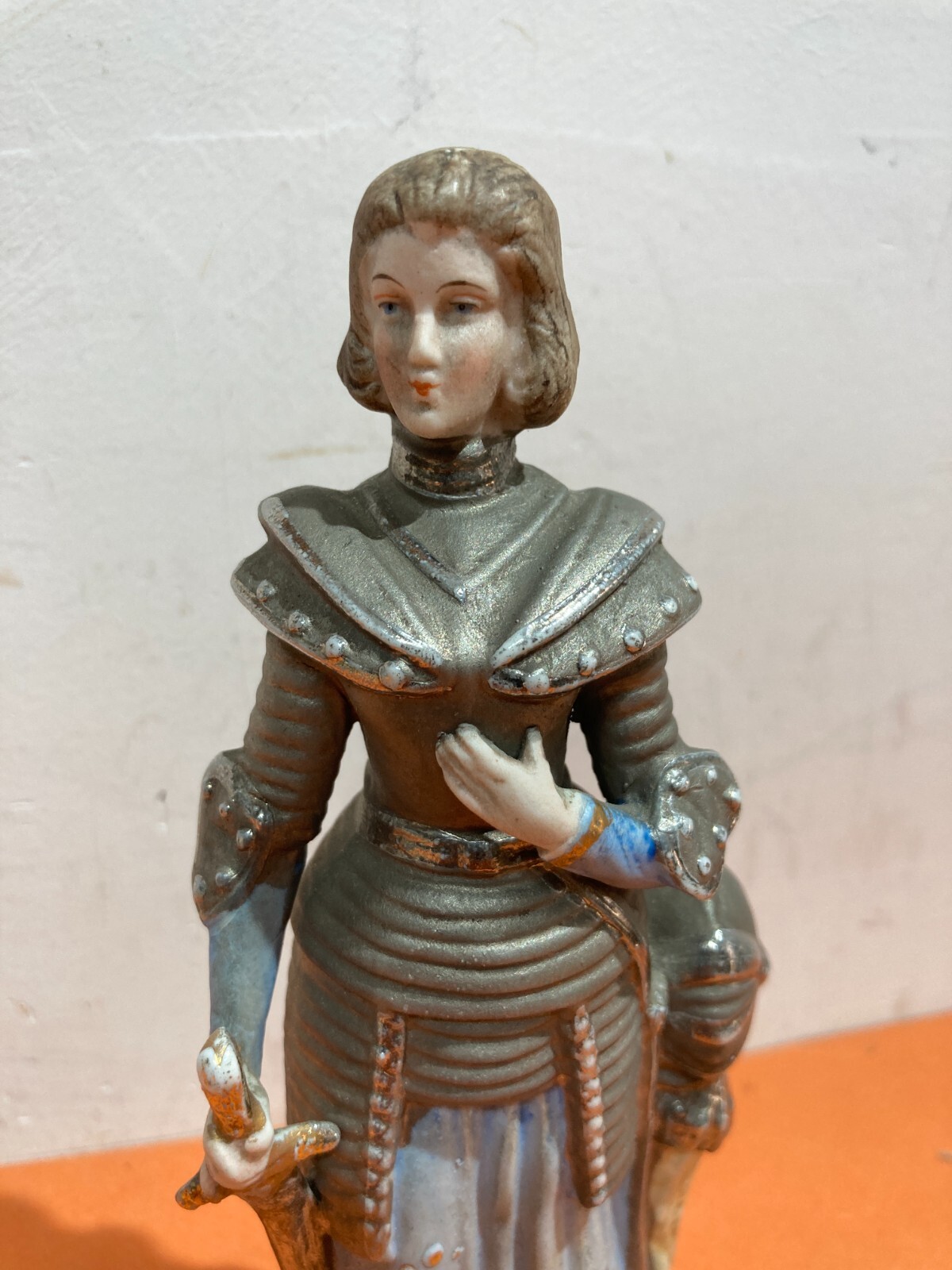 Giovanna d'Arco. Scultura In Ceramica Policroma.