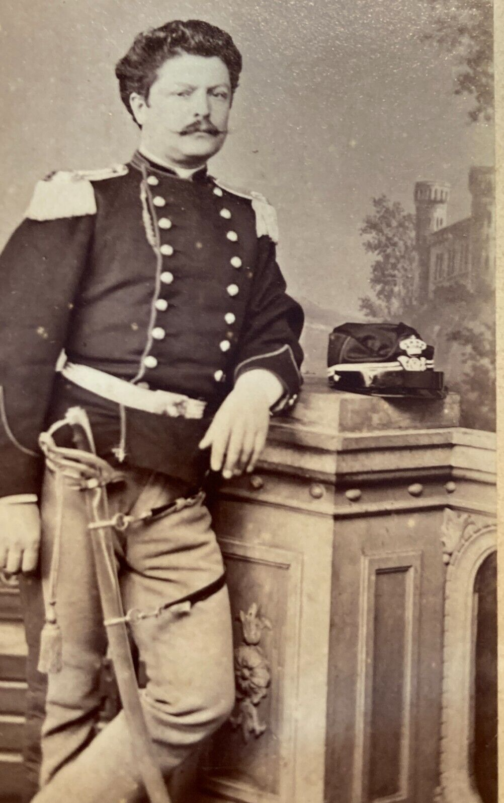 Ritratto Di Militare Con Berretto E Spada   Foto Originale Farina E Bolo