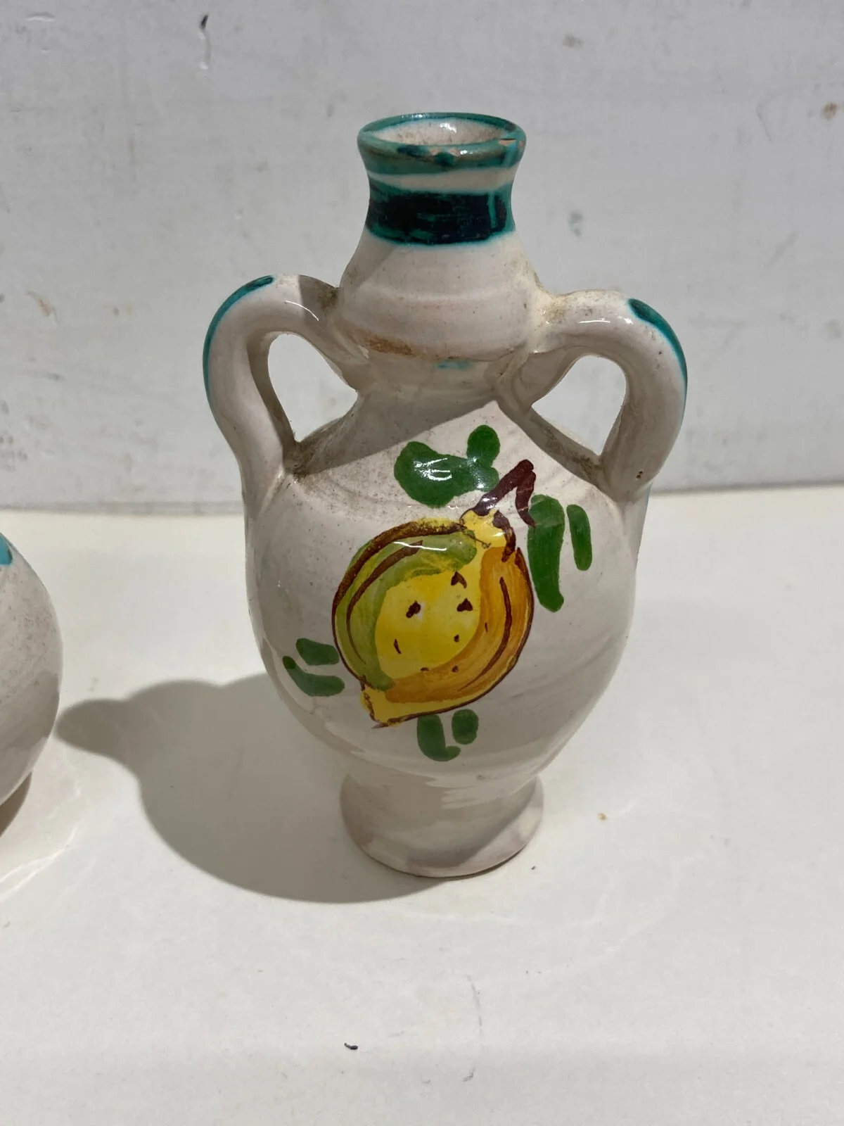 Miniature Collectible Ceramics: Decorative Apulian Craftsmanship for the Nativity Scene