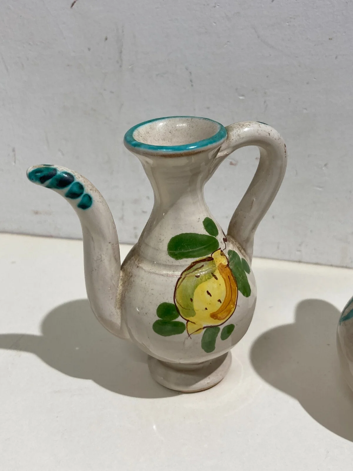 Miniature Collectible Ceramics: Decorative Apulian Craftsmanship for the Nativity Scene
