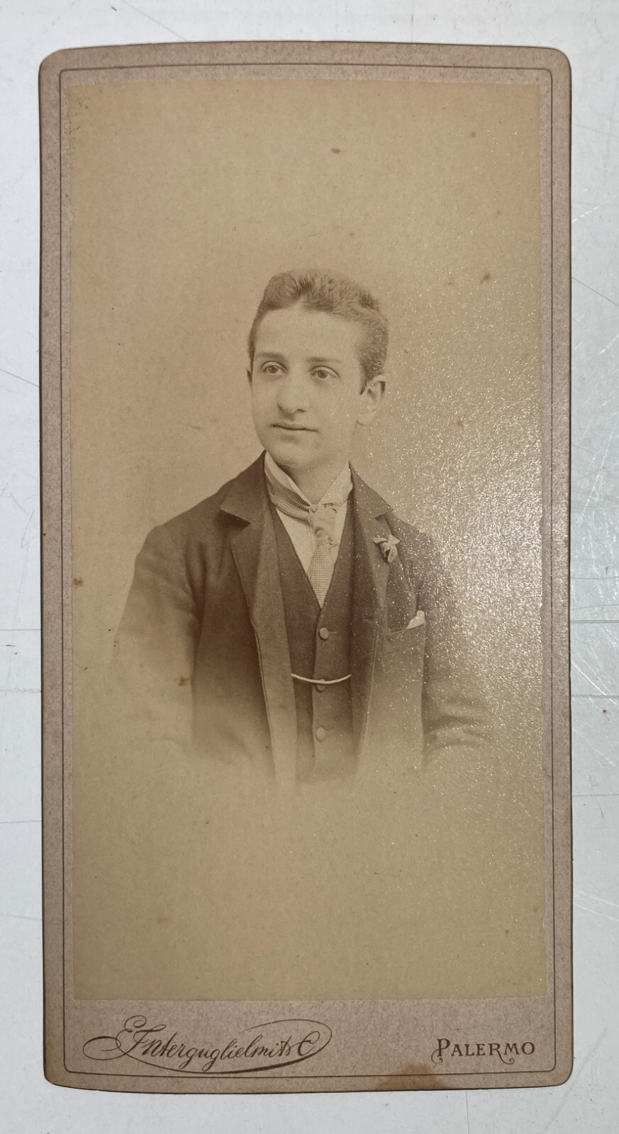 Storia Della Fotografia: Sicilia, Palermo. Ritratto Di Giovane Gentiluomo Del Fotografo Interguglielmi