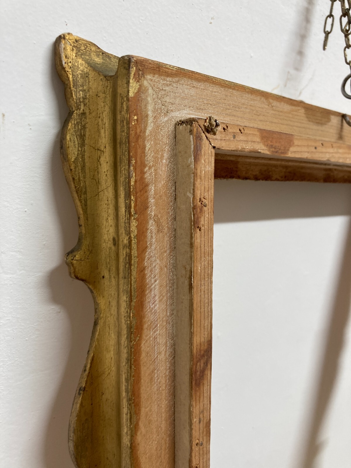 Cornice Decorativa d'Epoca In Legno Dorato E Laccato