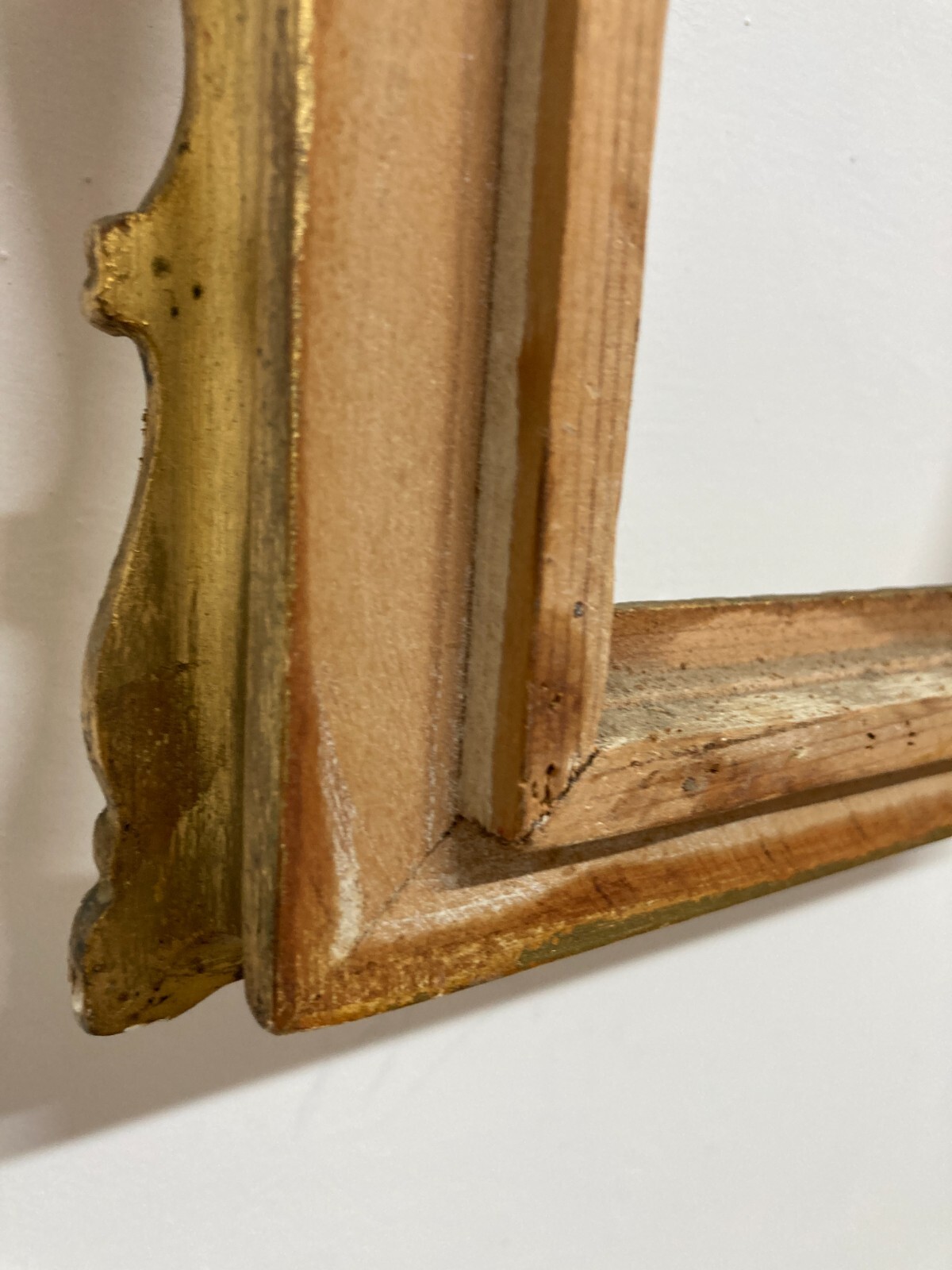 Cornice Decorativa d'Epoca In Legno Dorato E Laccato