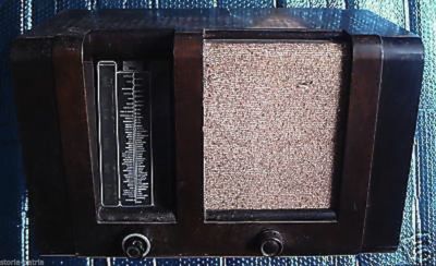 Radio Mikrofona MK 310: Apparecchio Radiofonico d'Epoca In Legno