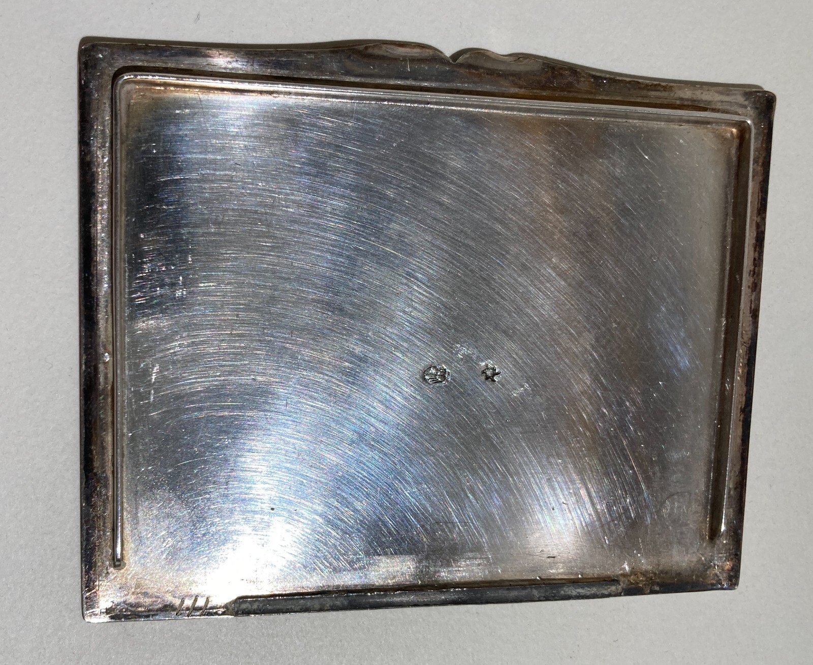 Araldica: Astuccio Decorativo Con Stemma Gentilizio In Metallo Argentato