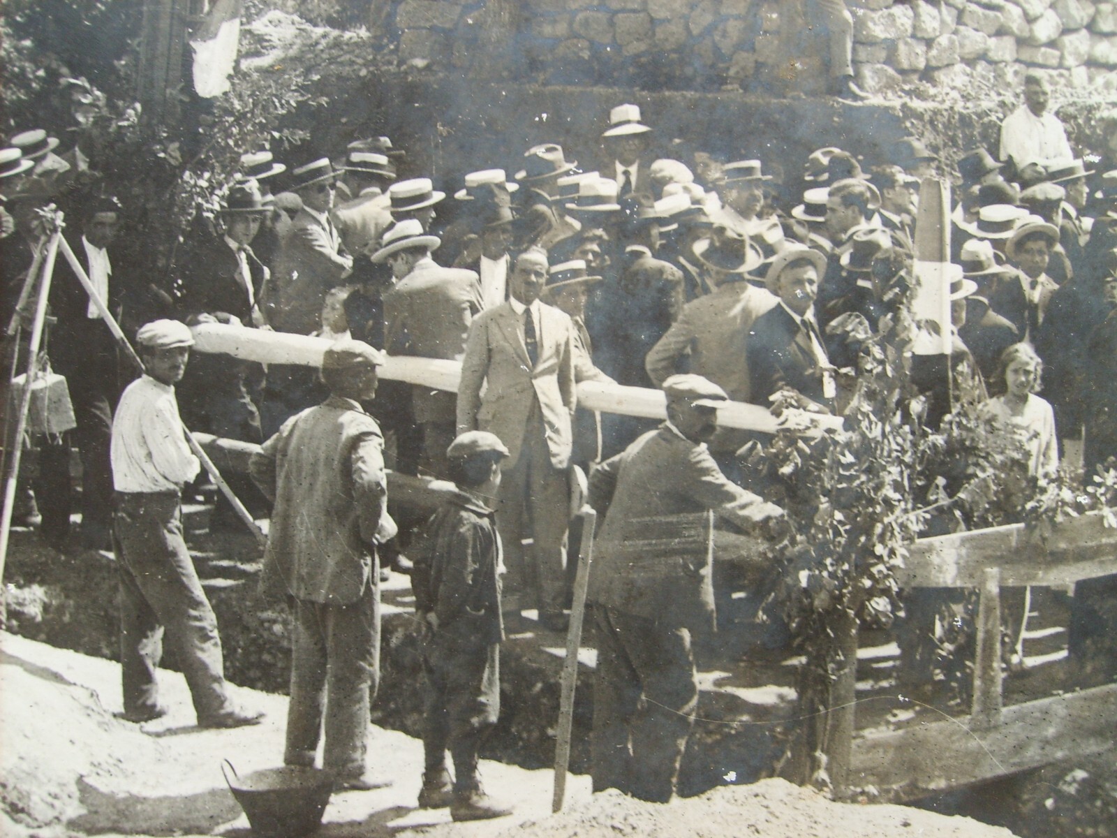 Grande Fotografia d'Epoca. Fotografo Intorcia. Veduta Animata Di Cerimonia Pubblica.