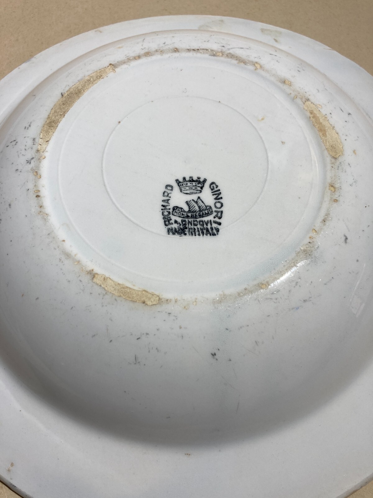 Piatto In Ceramica Con Decoro Aerografato, Barca A Vela, Era Ponti, Mondovì